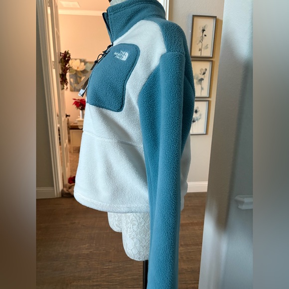 NWT NorthFace Sherpa Yumiori 1/4 zip blue/white Womens Large CAROLINA BLUE! - Picture 3 of 9